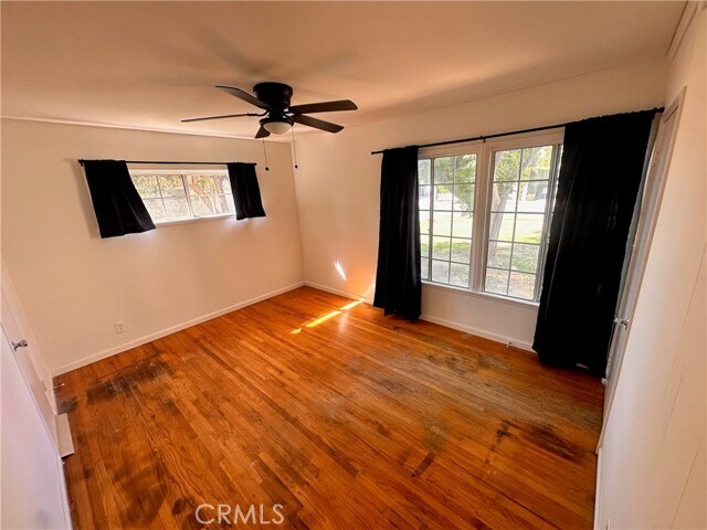 Foto del edificio - 7010 Cozycroft Ave