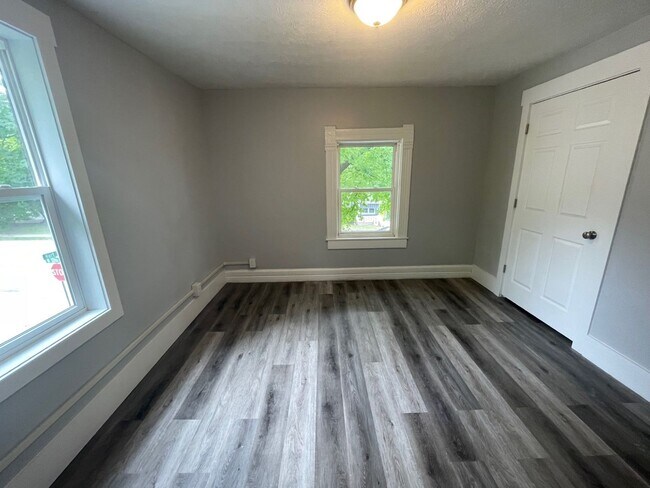 Foto del edificio - Linwood Corner