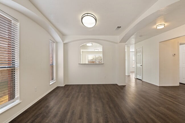 Building Photo - 5712 Indian Hill Dr
