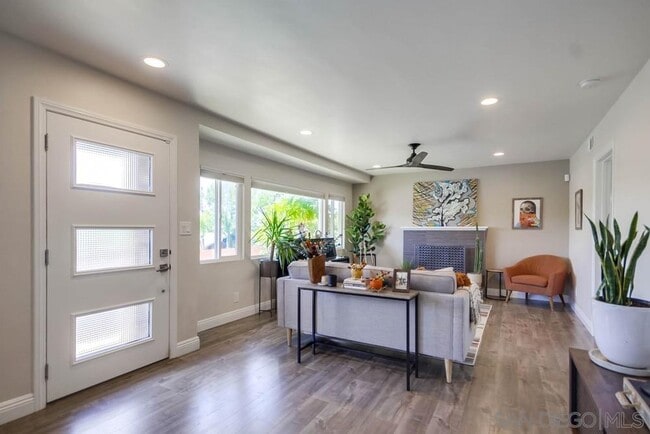 Building Photo - 7832 Cinnabar Dr