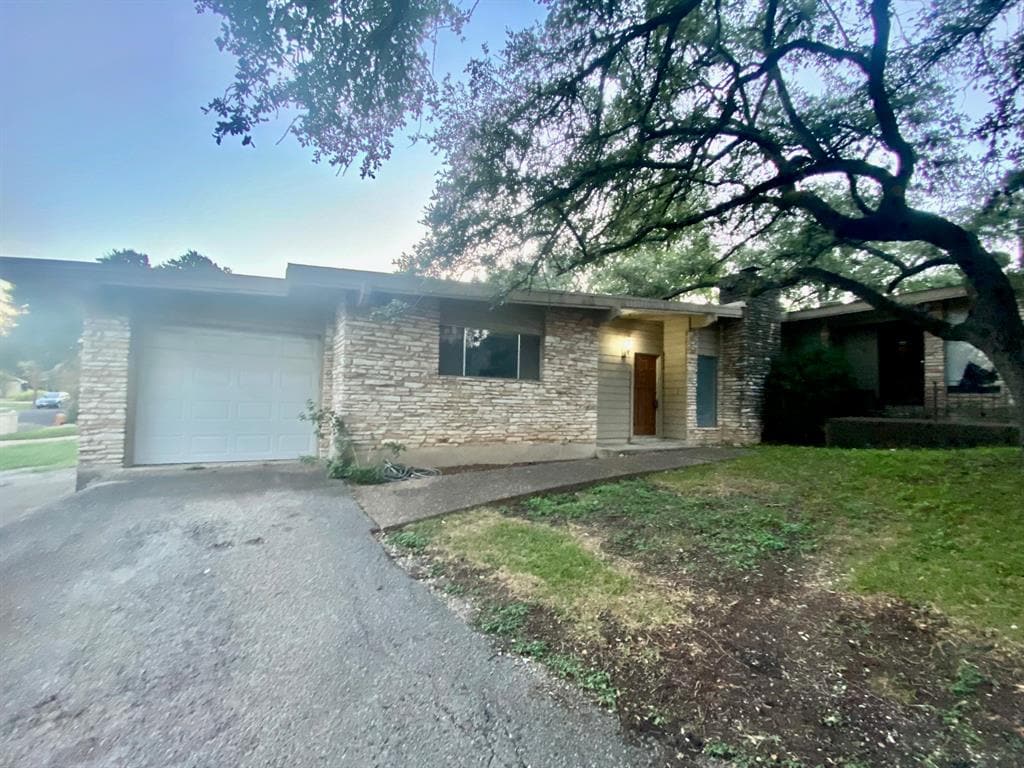 8711 Westover Club Dr, Austin, TX 78759 Townhome Rentals in Austin TX