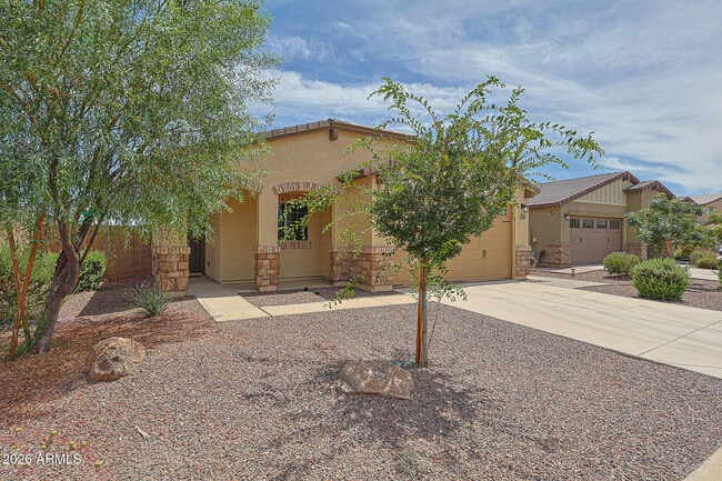 Building Photo - 17435 W Laurie Ln