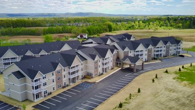 Senior Residence Design/中古本!!② Dawson Senior Living - 2 Walke Way Mechanicville, NY 12118
