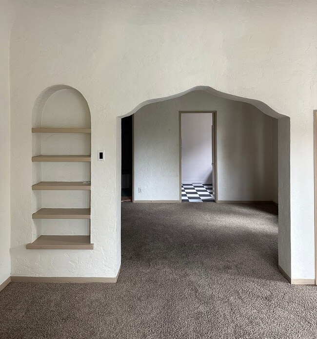 Building Photo - 43 Granada Ave