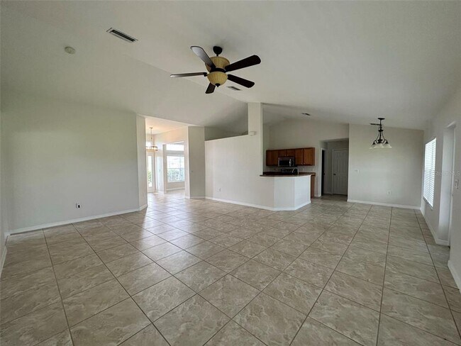 Building Photo - 1401 Vermouth Ln