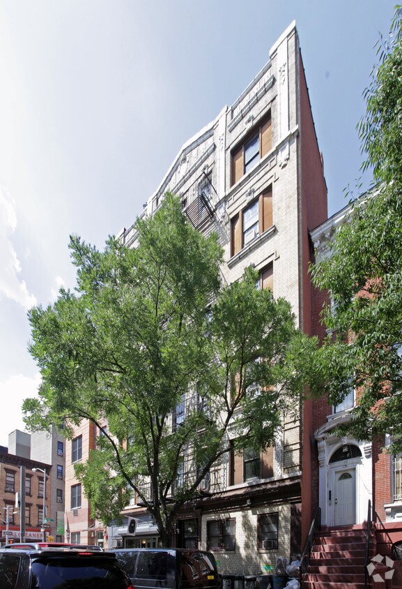 Building Photo - 171 S 4th St