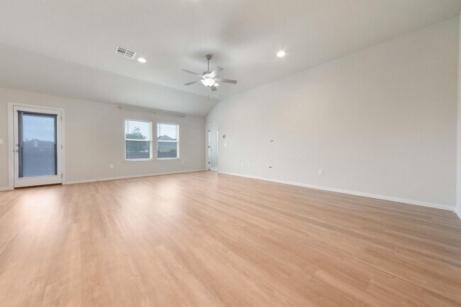 Foto del edificio - 13309 Arbor Hill Cove