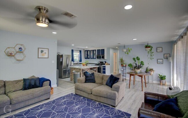 Foto del edificio - 3415 Horseshoe Trail