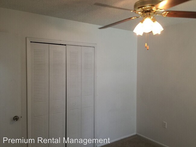Building Photo - 3 br, 1 bath House - 2703 Willow Run