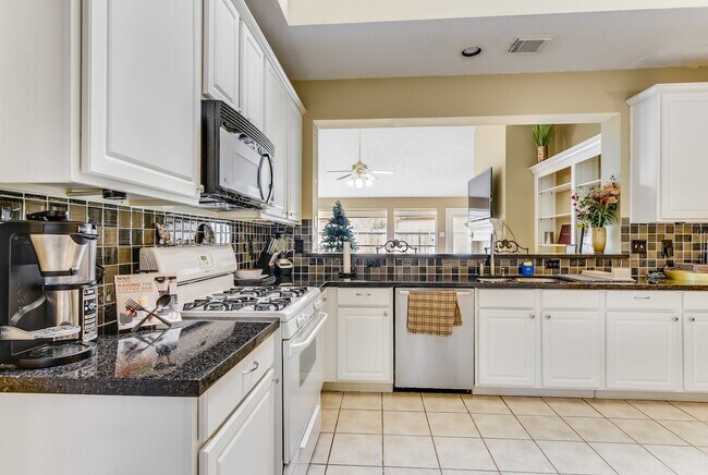 Foto del edificio - 317 Vantage Pointe Cir