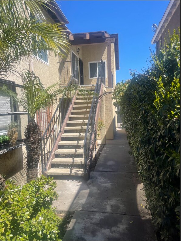 Front Entrance - 4531 Winona Ave