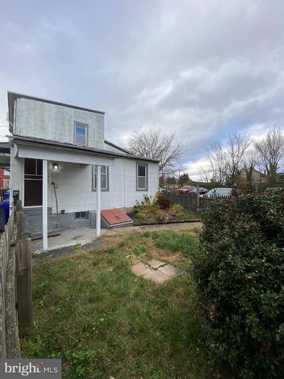 Foto del edificio - 64 S Evans St