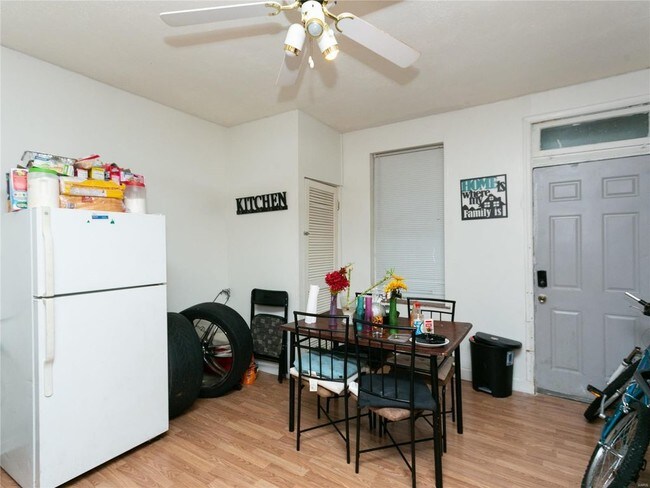 Foto del edificio - 2843 Miami St