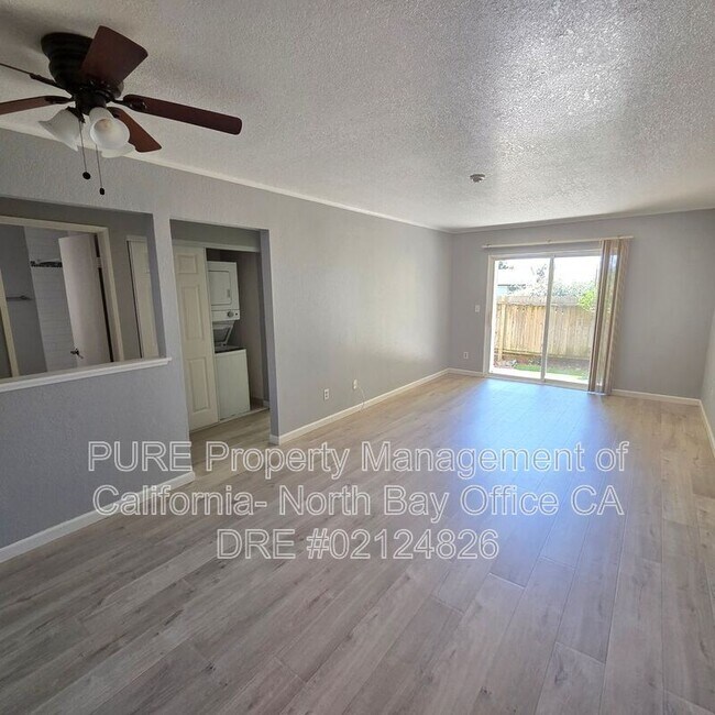 Building Photo - 734 Santa Alicia Dr