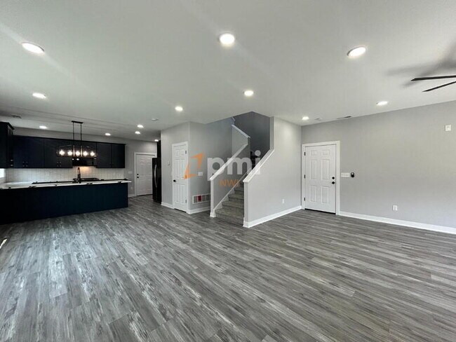 Foto del edificio - 5212 Torrence Ave