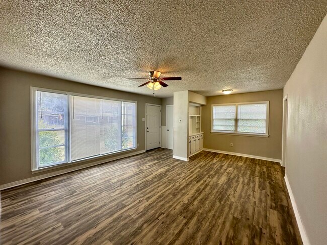 Foto del edificio - 4210 46th St