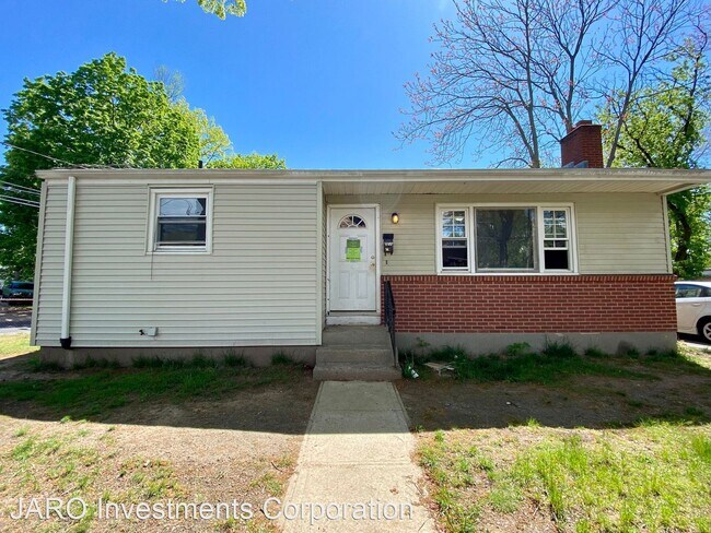 Building Photo - 3 br, 1 bath House - 36 Waverly St