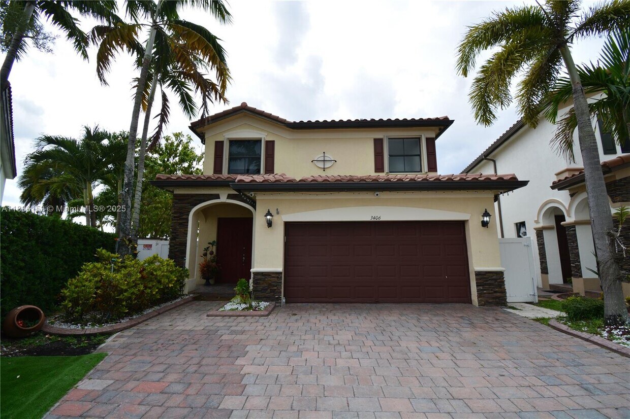 Foto principal - 3406 W 88th St