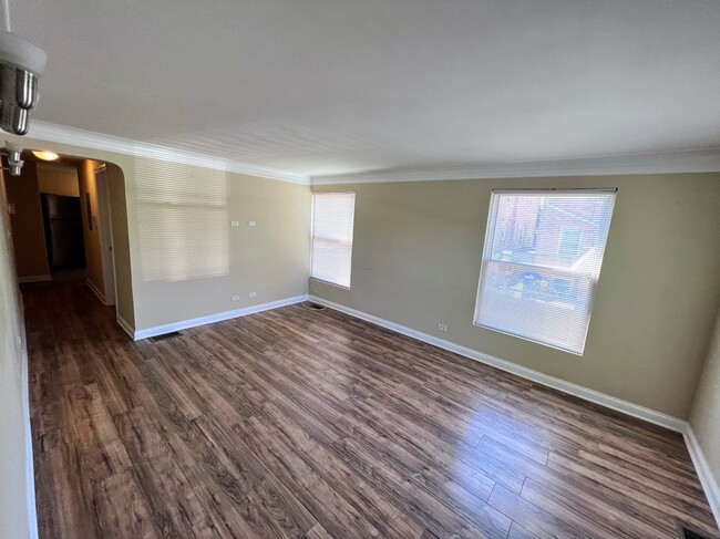 Building Photo - 7177 W Belden Ave