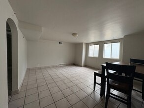 Building Photo - 273-275 N 300 W