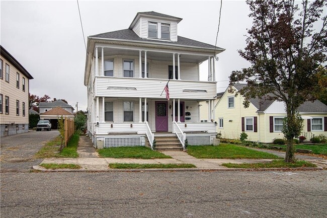 Foto del edificio - 186 Freeborn Ave