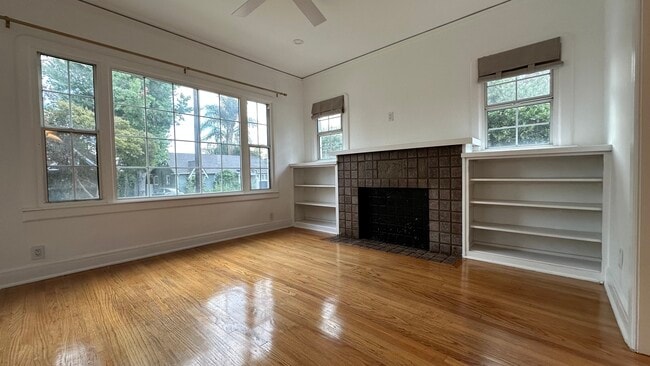 Building Photo - 4525 Ambrose Ave
