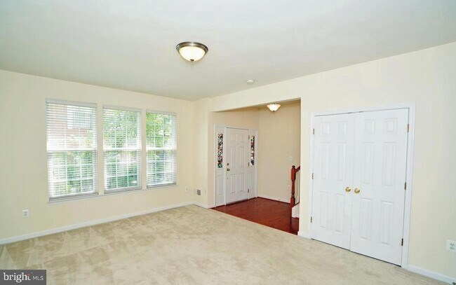 Photo - 2303 Huntington Ave Townhome