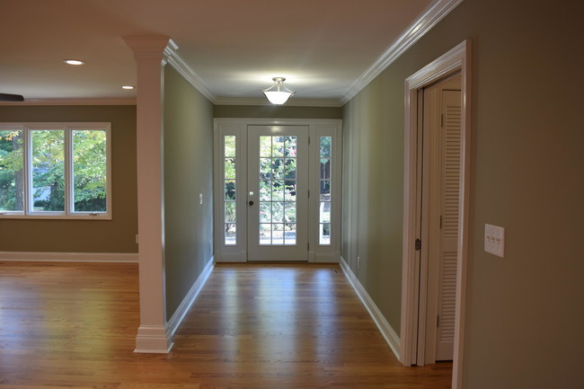 Building Photo - 20 Sugar Pine Dr