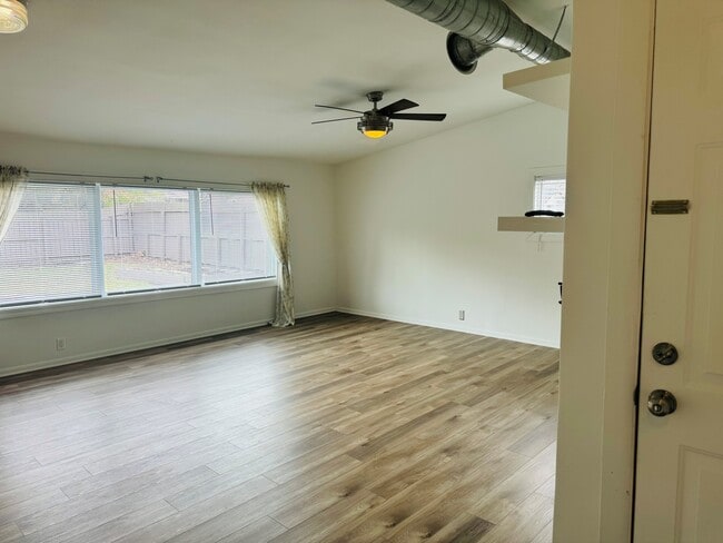 Front room - 2246 Tennessee St