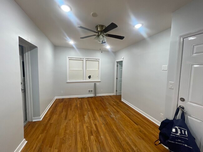 Foto del edificio - 66 W 25th St