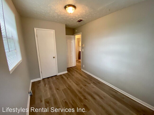 Foto del edificio - 3 br, 1 bath House - 2289 Forest St