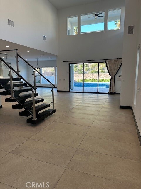 Building Photo - 20641 Hummingbird Ct