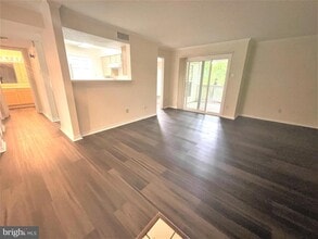 Building Photo - 1505 Lincoln Way