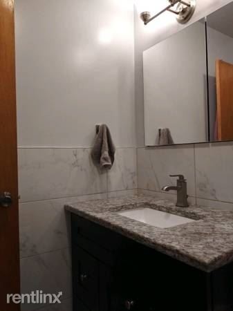 Building Photo - 3 br, 1 bath  - 6222 65th St