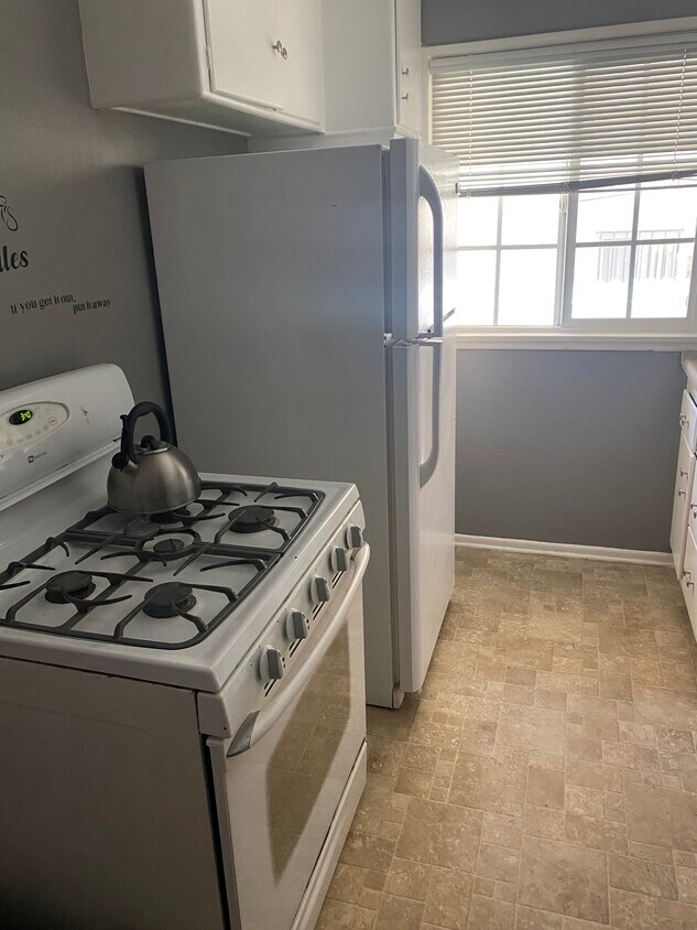 Foto del edificio - 1921 Chariton St