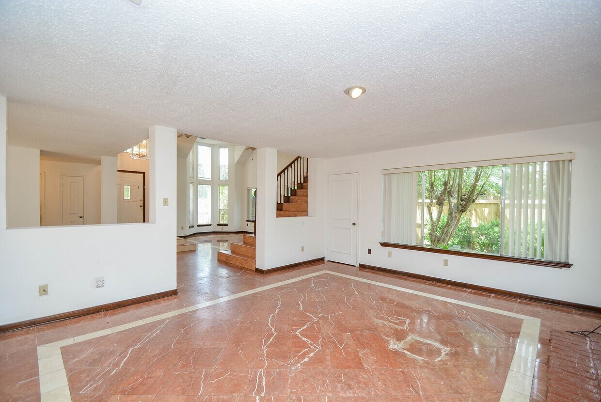Building Photo - 1603 Beaconshire