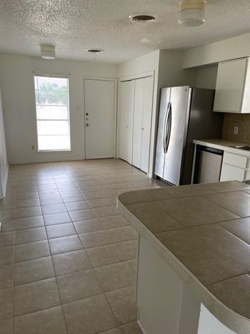 Building Photo - 702 Chaparral Cir