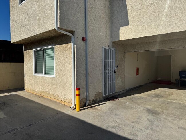 Foto del edificio - 1243 W 164th St