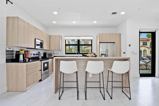 Foto del edificio - 6146 SW 36th Ct