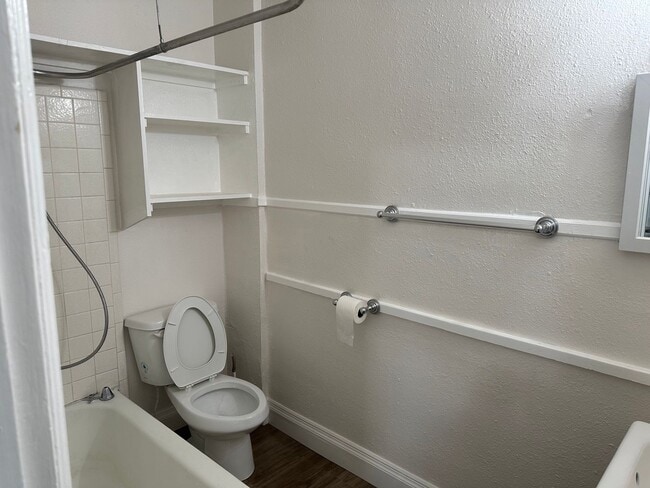 Photo - University Housing SLC LLC - 327 Apartment