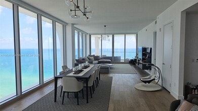 Building Photo - 16901 Collins Ave