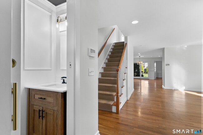 Foto del edificio - 30 Osborne Pl