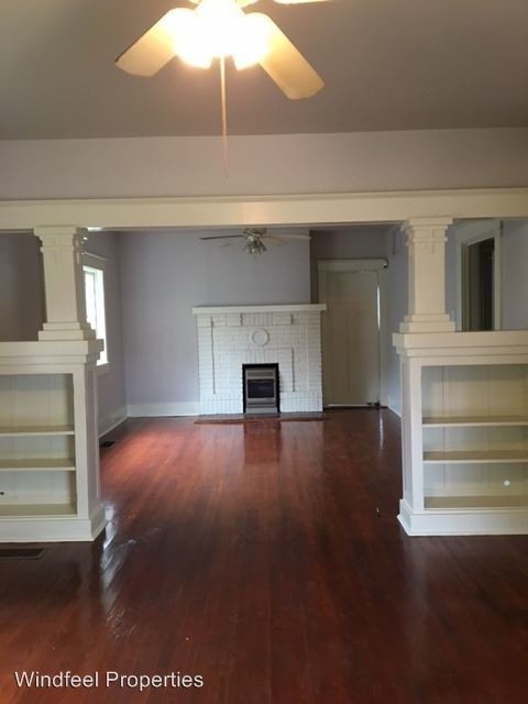 Building Photo - 7915 S Claiborne Ave