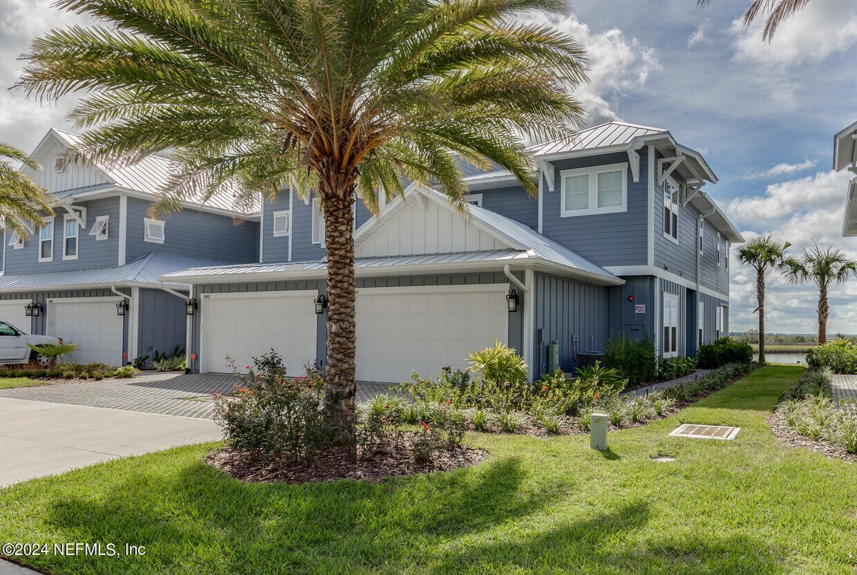 Foto principal - 2460 Beach Blvd