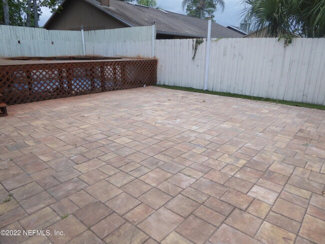 Building Photo - 14317 Coral Reef Dr S