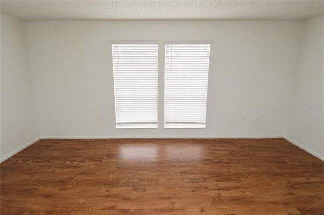 Building Photo - 8425 Cerro Cir