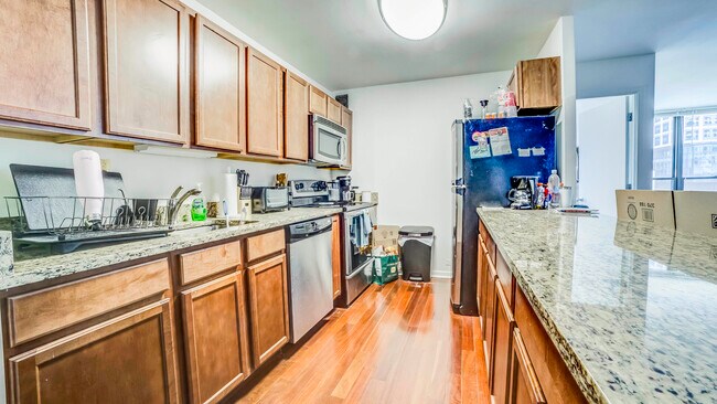 Foto del edificio - 222 E Pearson St