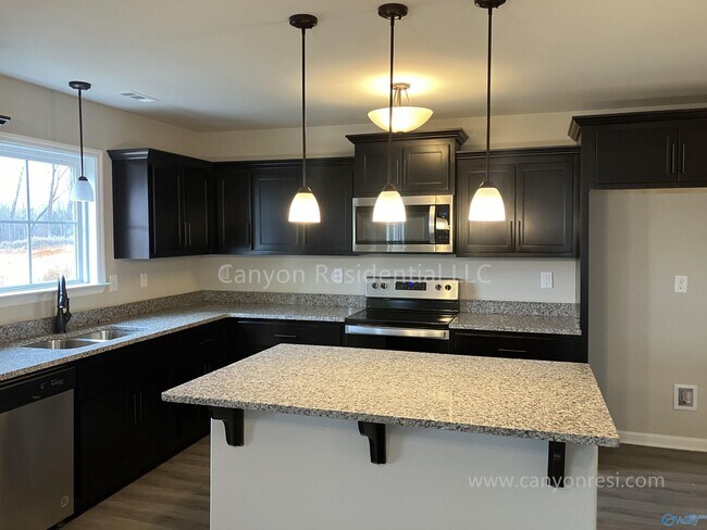 Foto del edificio - 126 Ocean Springs Ave