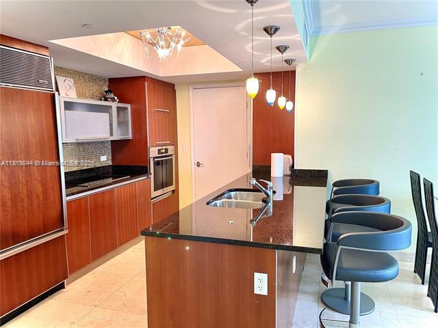 Foto del edificio - 17201 Collins Ave