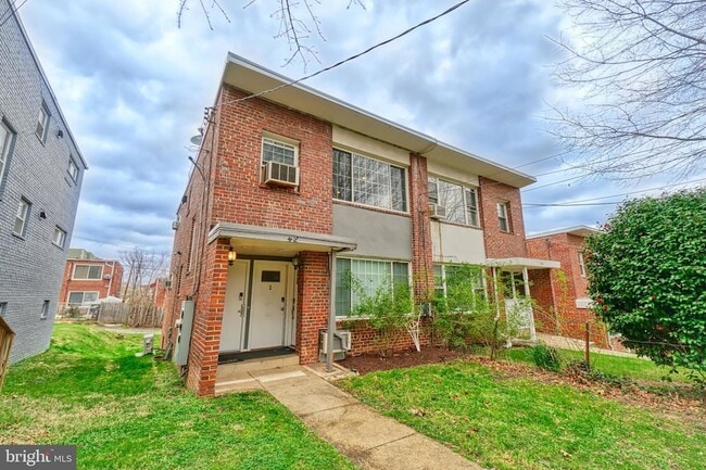 Photo - 42 Varnum St NE Townhome